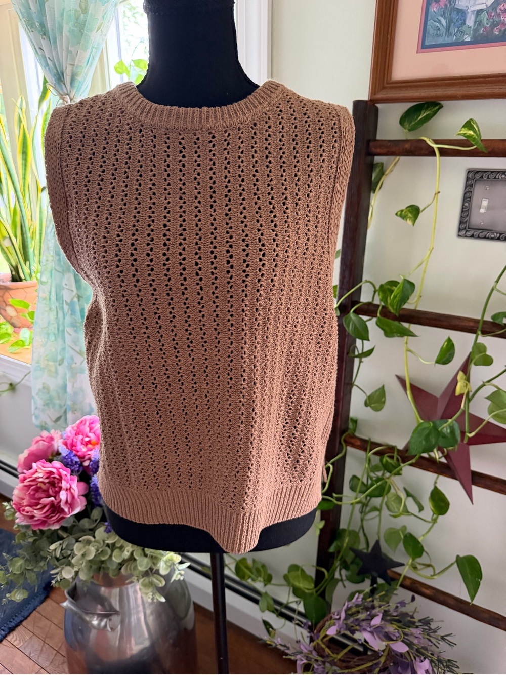 Jessica Simpson Open-Knit Crewneck Sweater Vest in Taupe